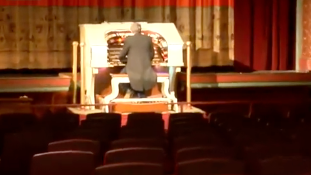 The Heights Theater fell into disrepair in the late 1990s. Now it's turning 100. — WCCO / CBS Minnesota, Eden Prairie Arts news