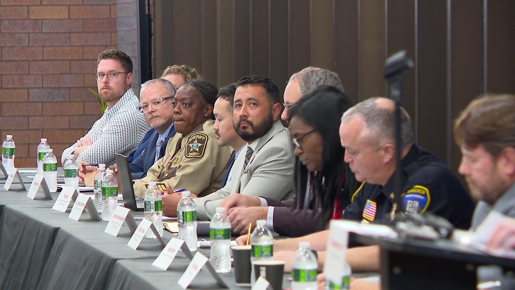 Eden Prairie school, law enforcement leaders hold community meeting weeks after homecoming shooting — Eden Prairie Schools news