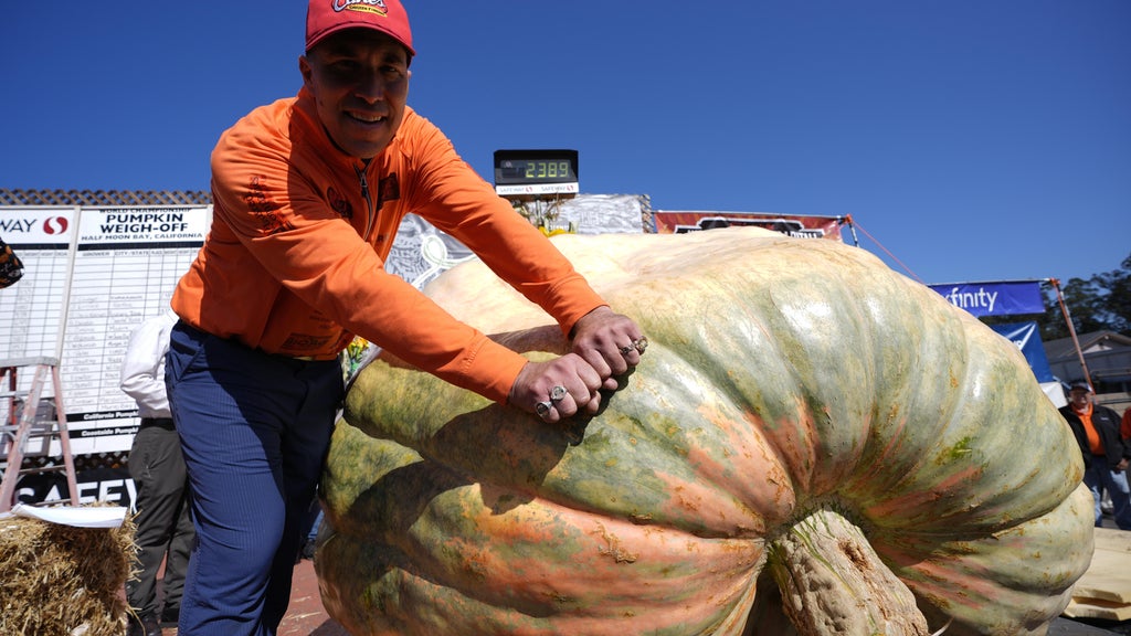 Anoka County pumpkin grower wins California title for 5th time in 7 years — WCCO / CBS Minnesota, Eden Prairie Arts news