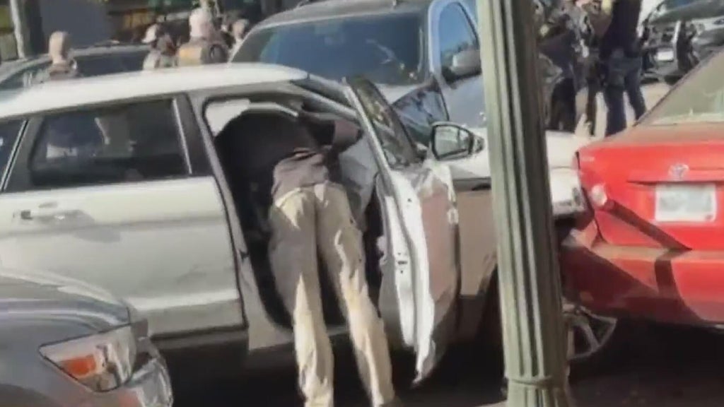 4 men arrested after "traveling dangerously" across Minneapolis in stolen car, sheriff says — WCCO / CBS Minnesota, Eden Prairie Business news
