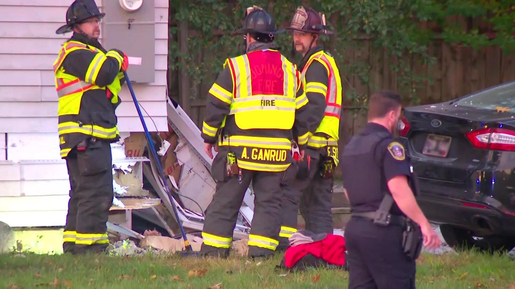 Man blew through Bloomington stop sign, hit car, which then struck home, police say — WCCO / CBS Minnesota, Eden Prairie Community news