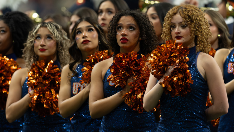 Here's what we know about the service member who fell at the UTSA football game — KHOU 11 (Houston), Eden Prairie Sports news